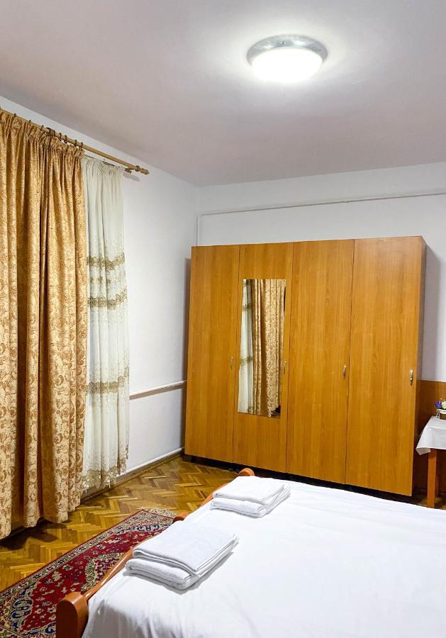 Casa Zana Buna Gherla Luaran gambar