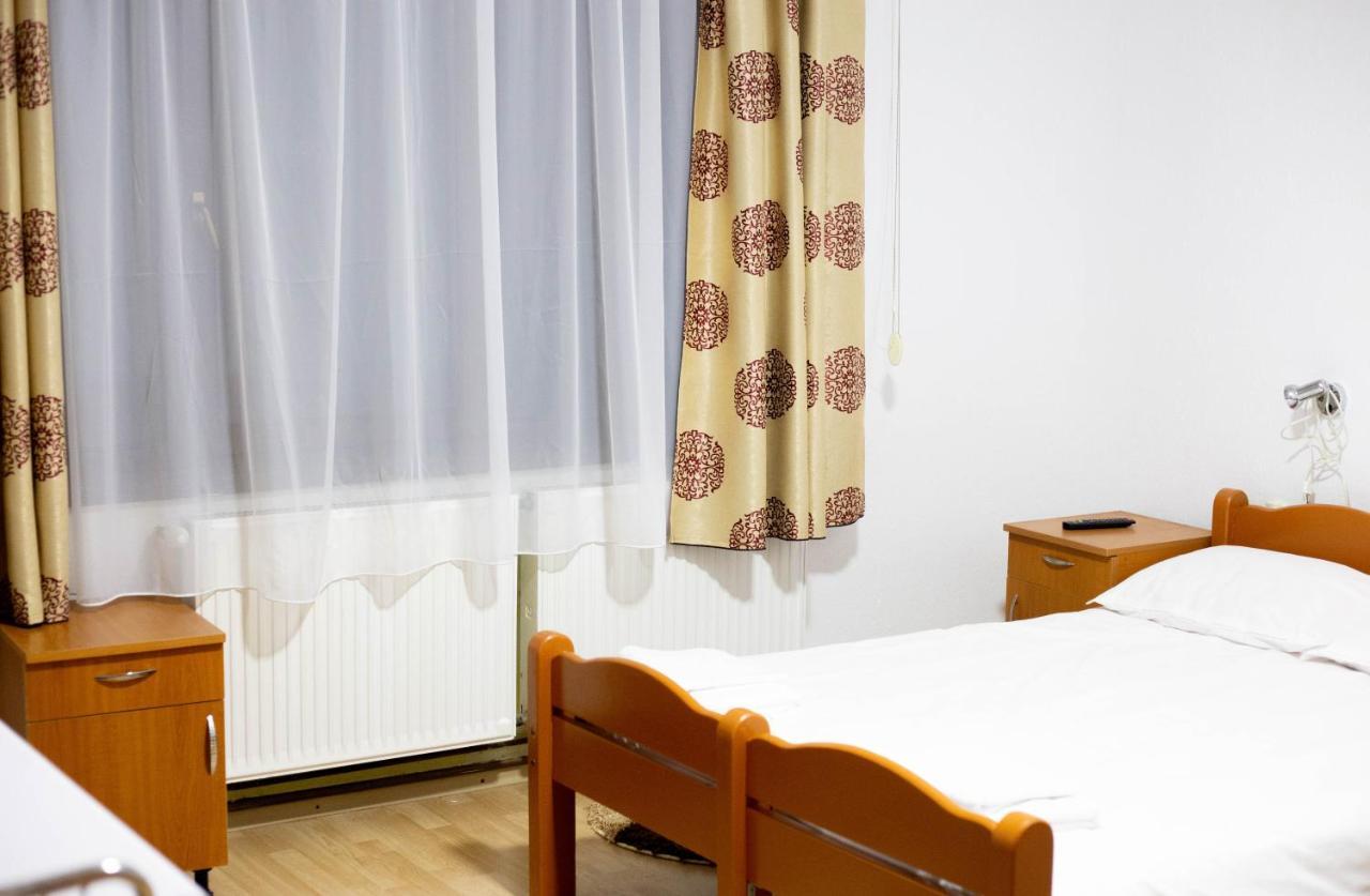 Casa Zana Buna Gherla Luaran gambar